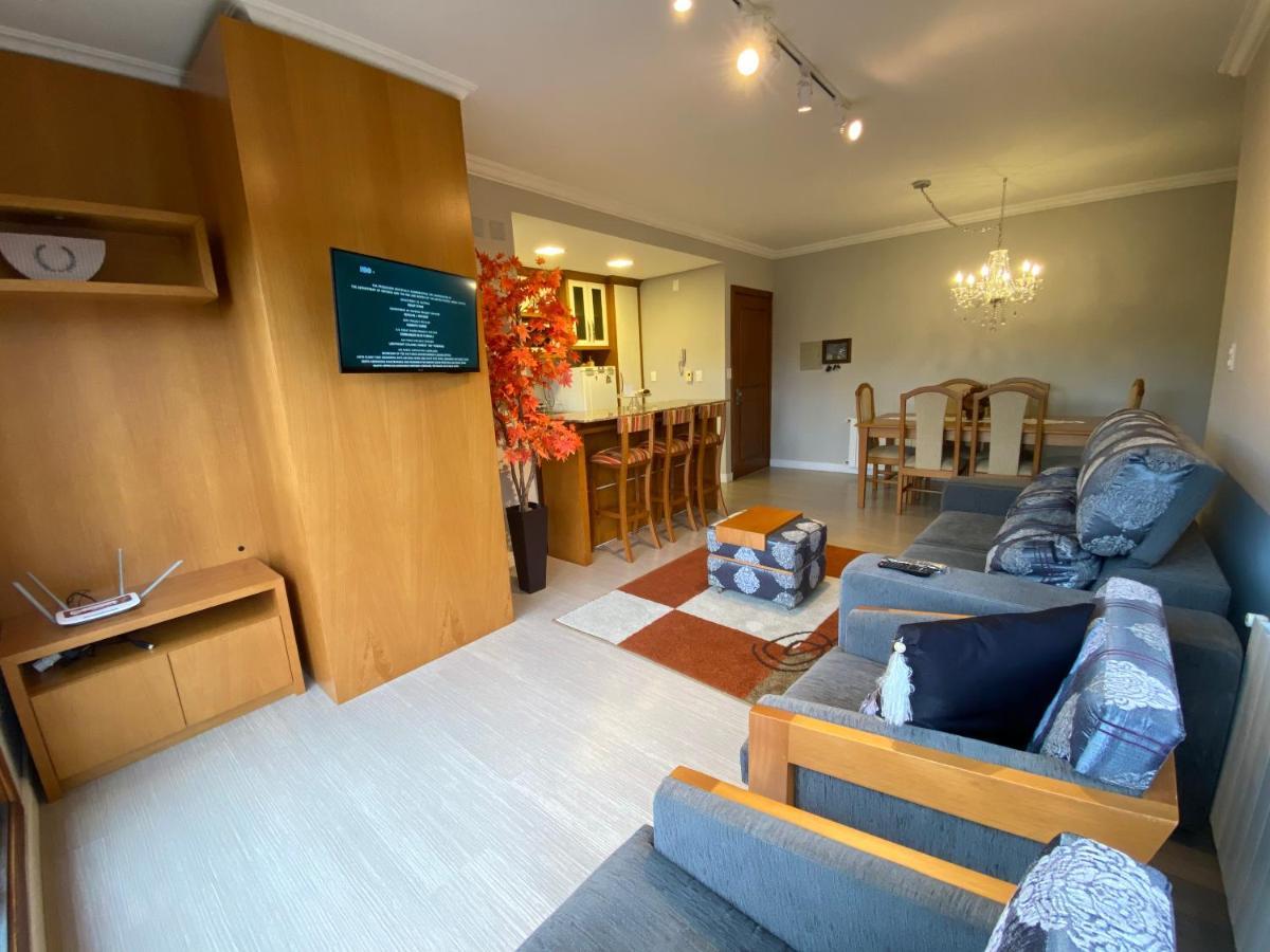 Apartamento Em Uma Avenidas Charmosa De Rs. *